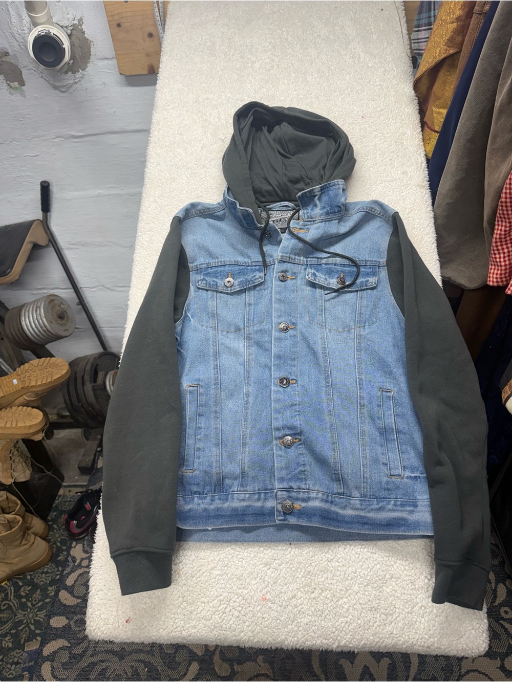 Brooklyn Cloth Blue Denim Jacket with Lt Black Hoodie Sleeves, size Medium